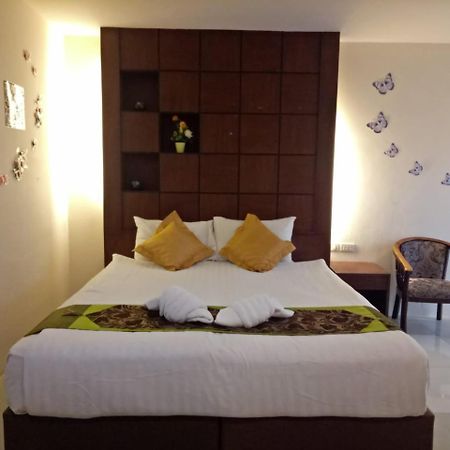 7 Sky Residency Hotell Patong Exteriör bild