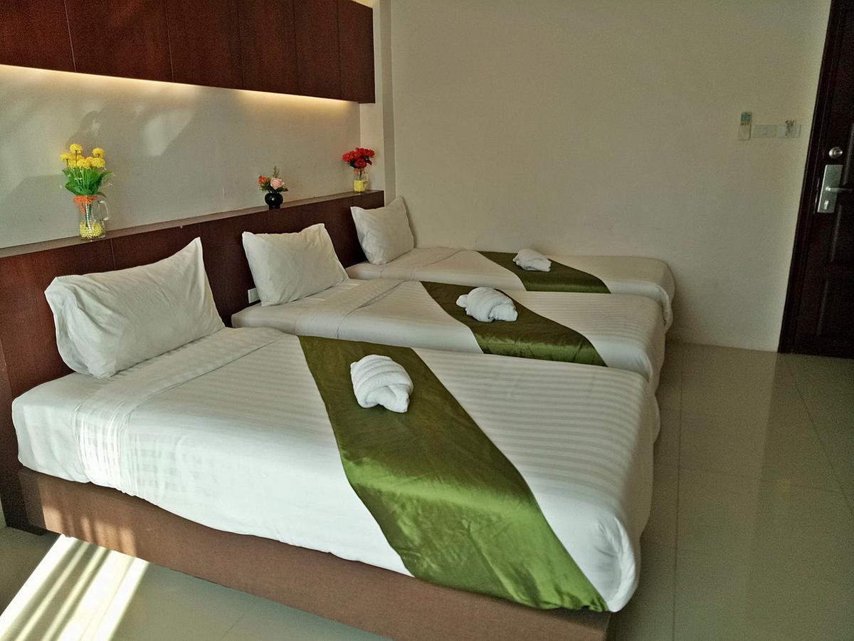 7 Sky Residency Hotell Patong Exteriör bild