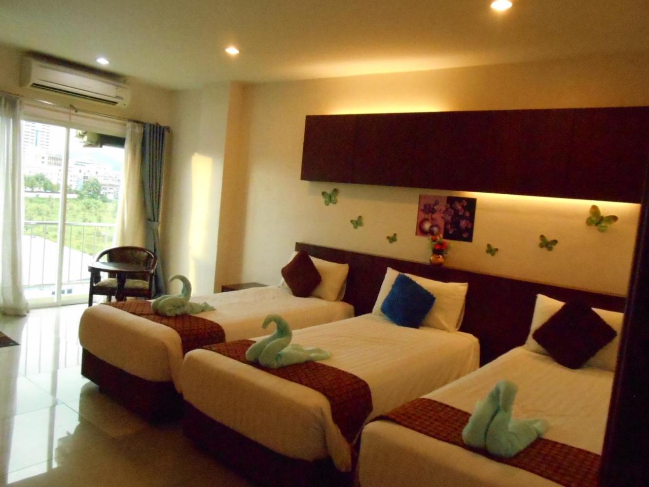 7 Sky Residency Hotell Patong Exteriör bild