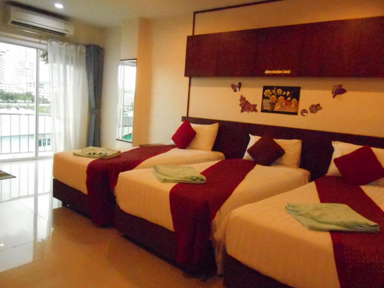 7 Sky Residency Hotell Patong Exteriör bild