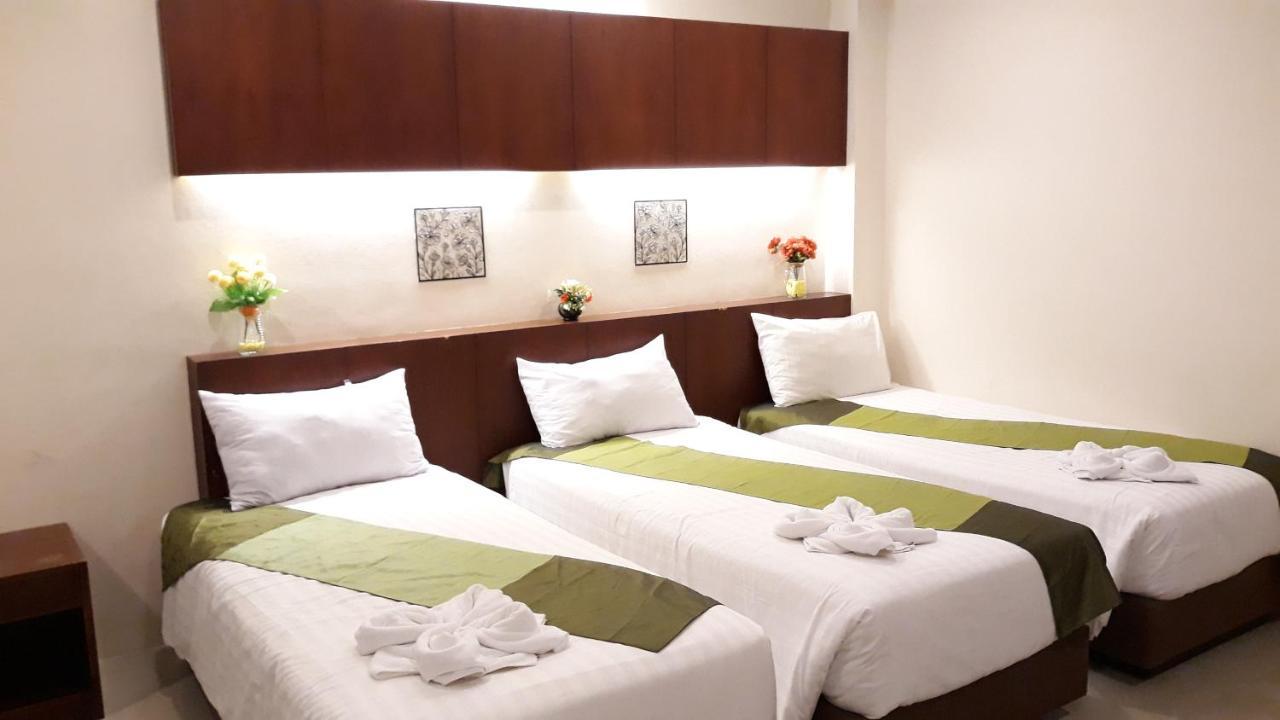 7 Sky Residency Hotell Patong Exteriör bild